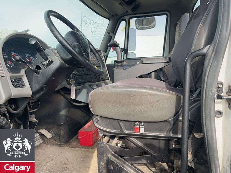 2016-international-workstar-7400-image-13