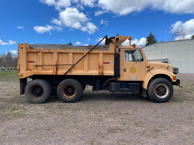 international-4900-image-6