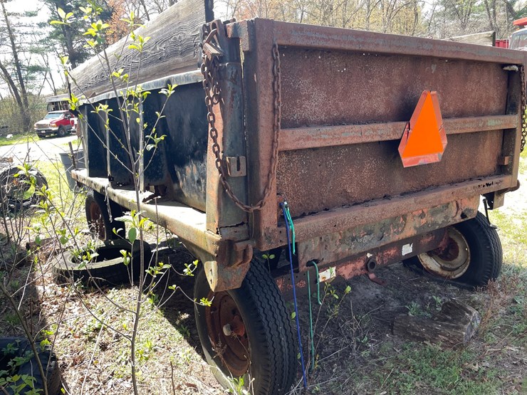 #2833-•-truck-box-on-running-gear-(or)-image-5