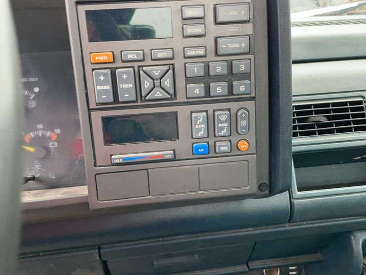 1994-chevrolet-k2500-image-8