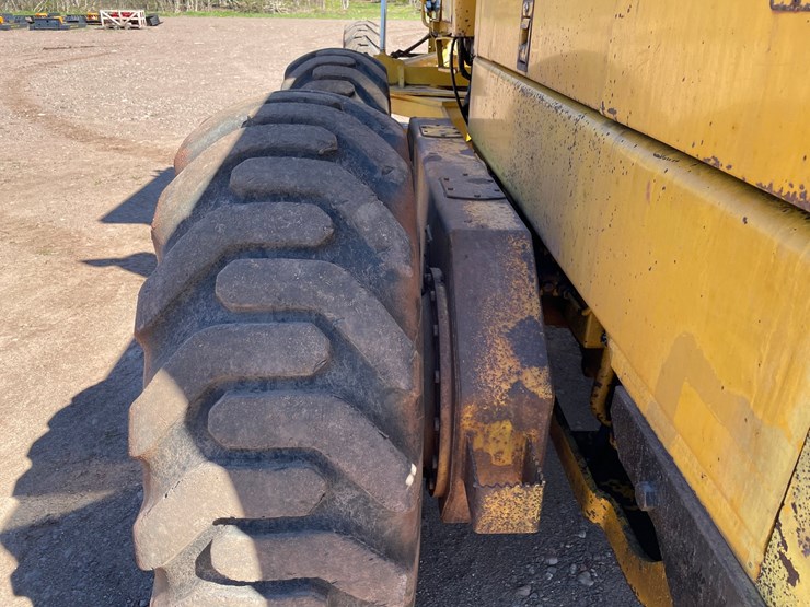 1993-deere-772bh-image-29