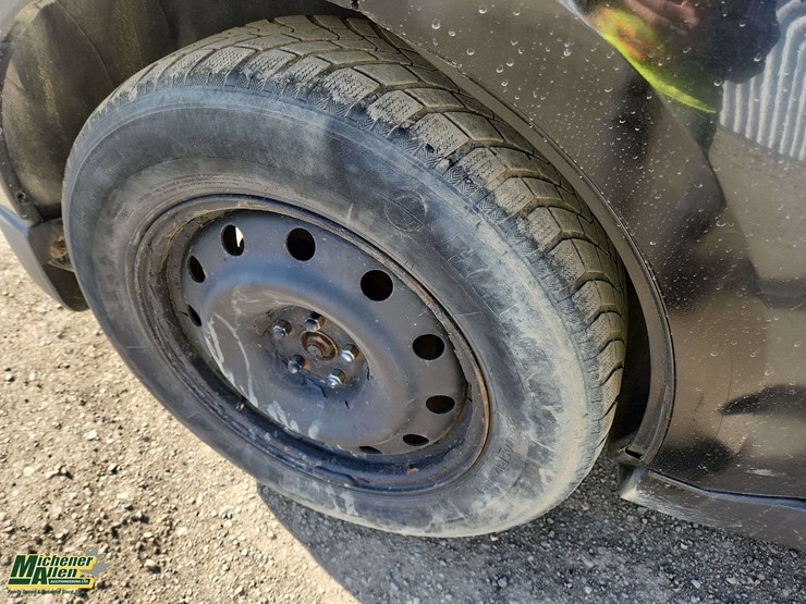 2010-subaru-forester-image-12