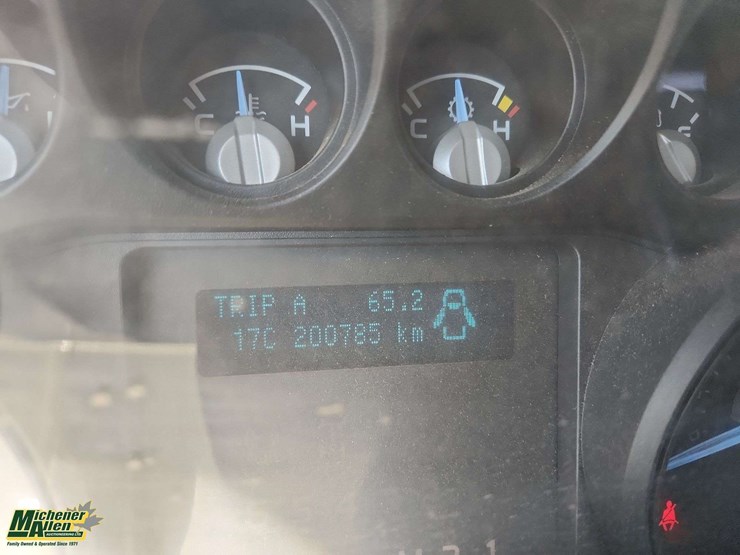 2011-ford-f350-image-26