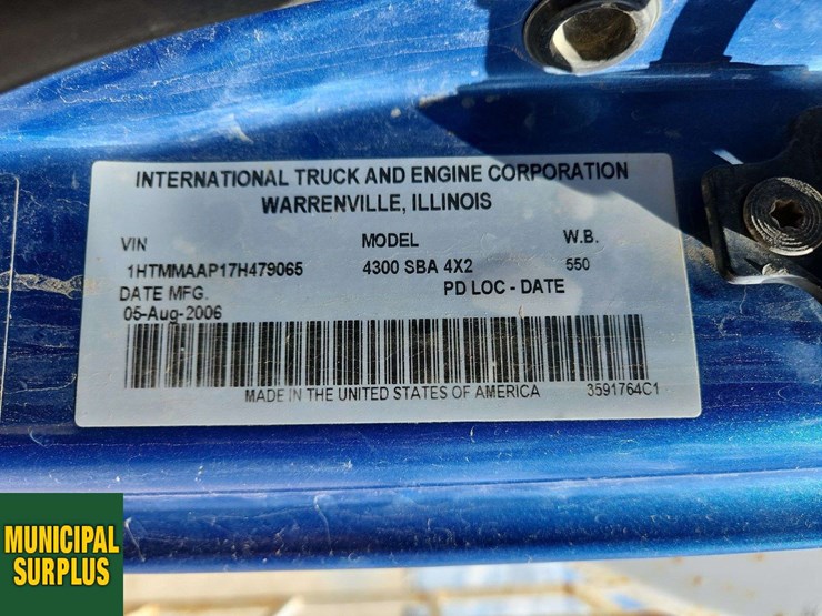 2007-international-durastar-4300-image-7
