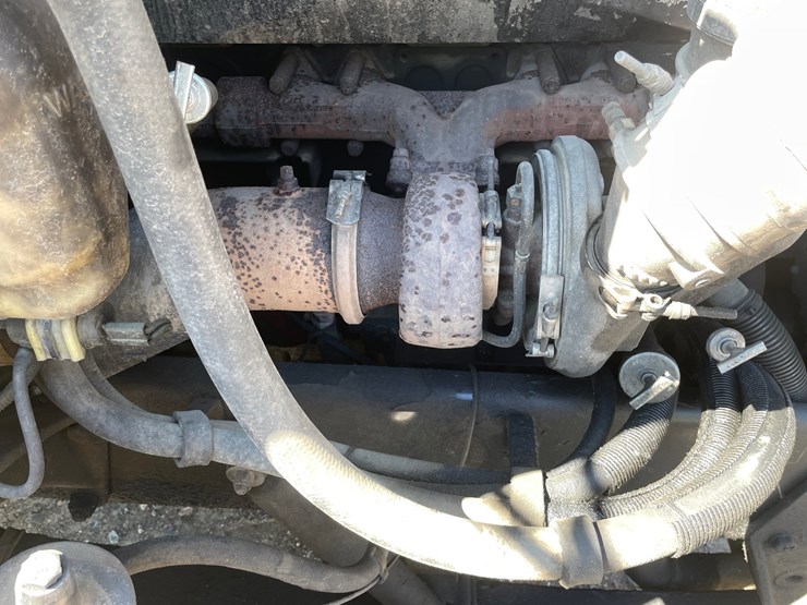 2002-peterbilt-385-image-30