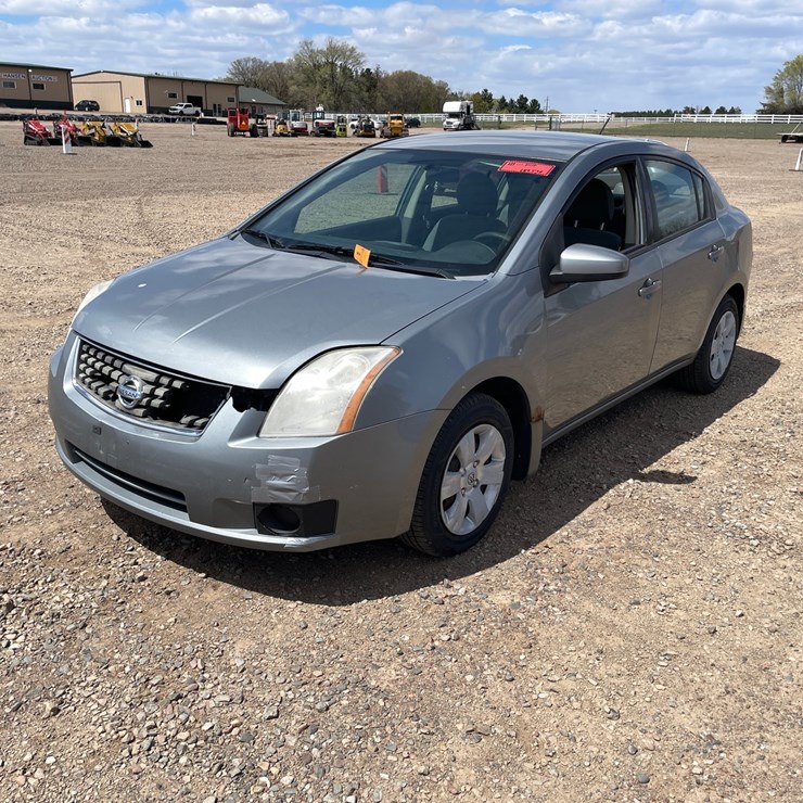 #1410 • 2007 Nissan Sentra Sedan (Has MN Title)