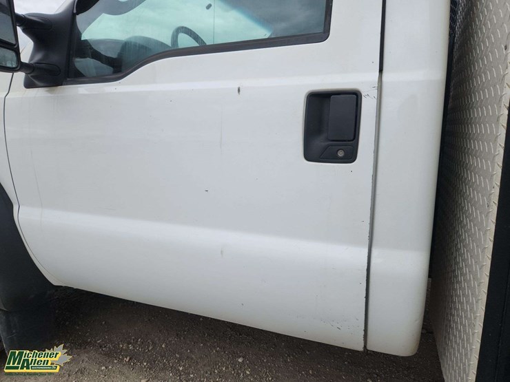 2006-ford-f450-xl-image-46