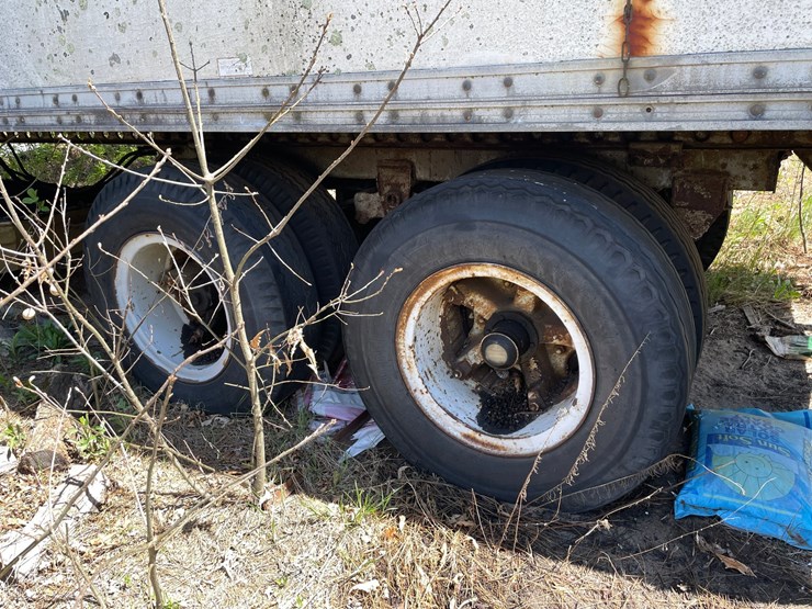 #2834-•-semi-trailer-(no-title,-for-parts)-(or)-image-8