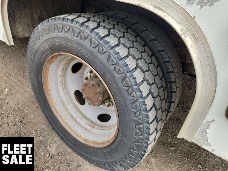 2013-ford-f450-image-34