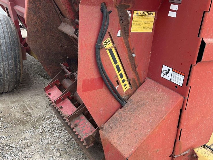 new-holland-308-image-3