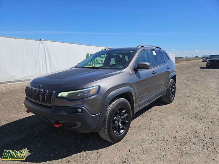 2019-jeep-cherokee-image-1