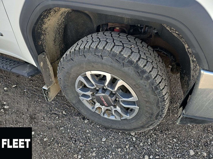 2022-gmc-sierra-2500hd-image-10
