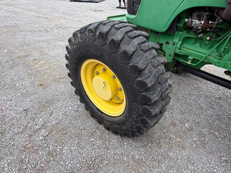john-deere-5045e-image-6