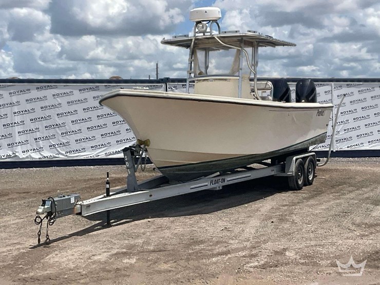 2013-parker-2501-center-console-28ft-boat-with-2000-float-on-30ft-t/a-boat-trailer-image-2