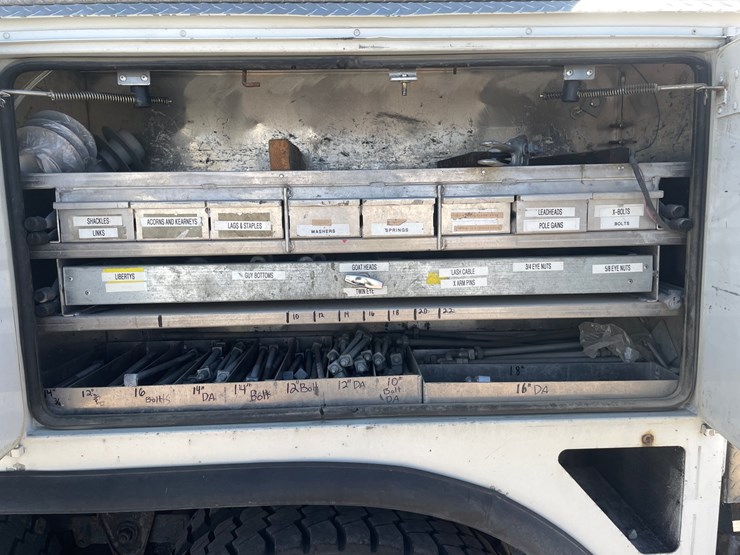 2013-international-durastar-4400-image-35