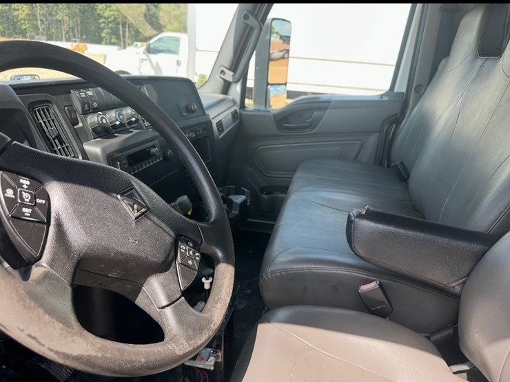 2019-international-mv607-image-3