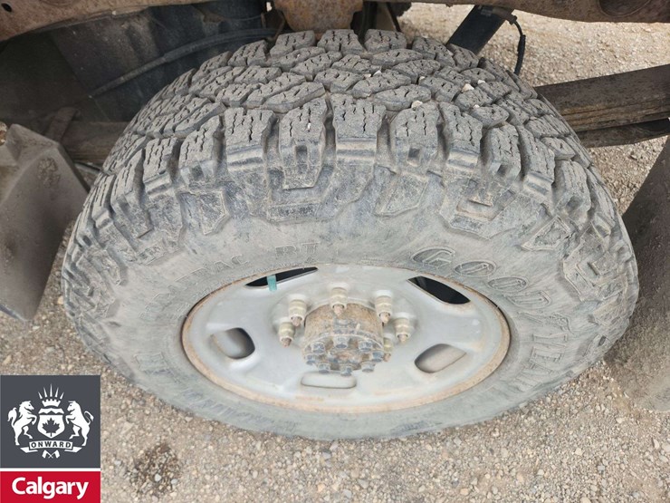 2015-gmc-sierra-2500hd-image-11