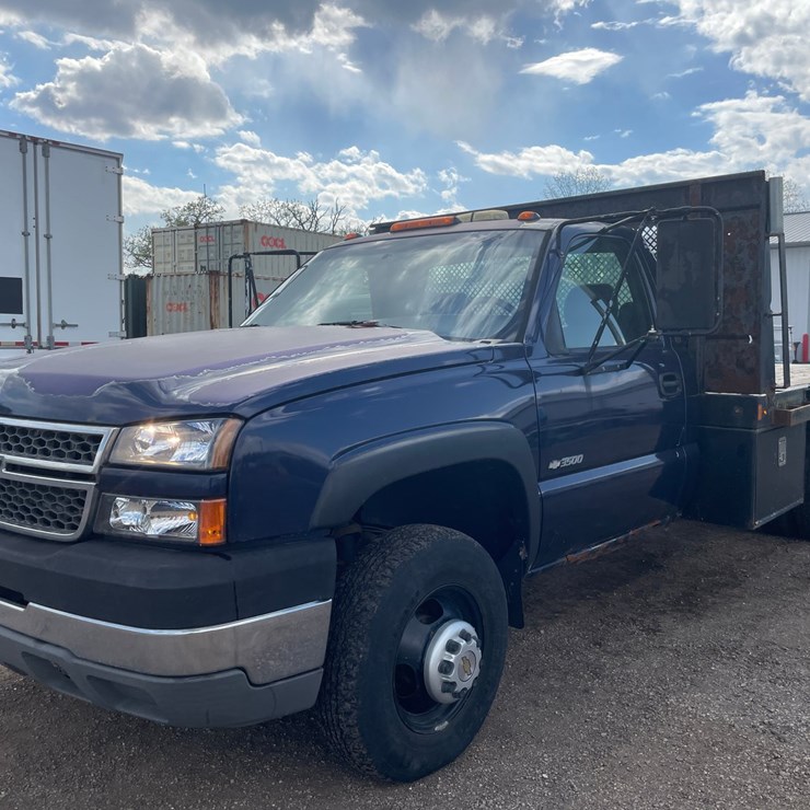2005 CHEVROLET 3500