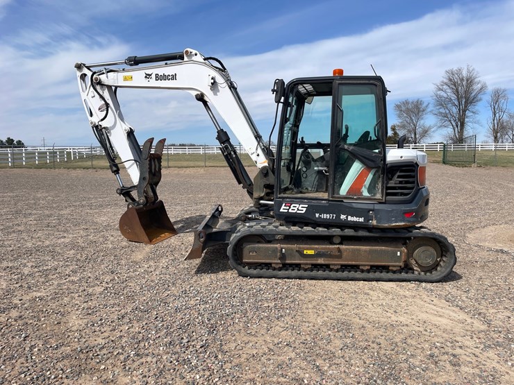 2019-bobcat-e85-image-2