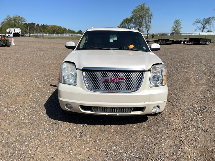 2008-gmc-yukon-denali-image-8