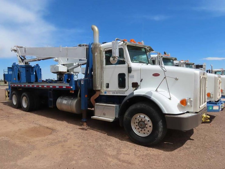 2012-peterbilt-367-image-1