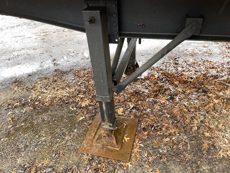 #1210-•-1974-easton-end-dump-trailer-(has-mn-title)-image-5