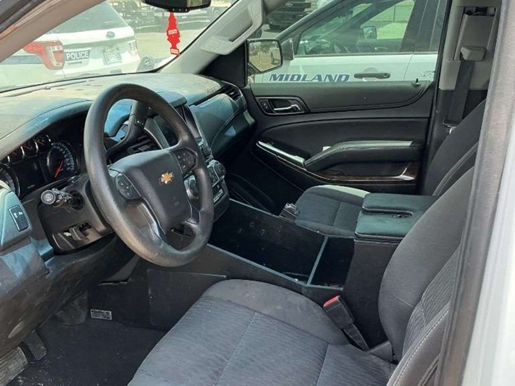 2019-chevrolet-tahoe-image-13