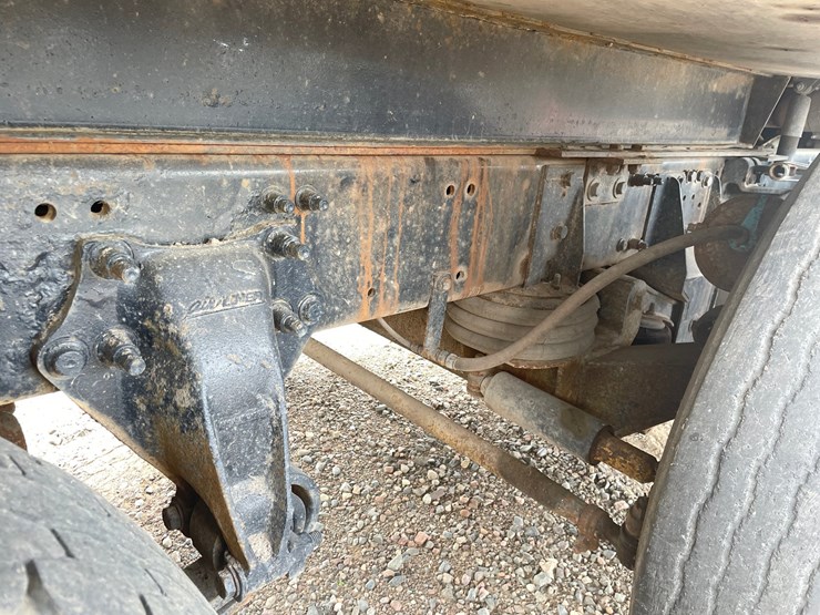 #1319-•-2011-freightliner-dump-truck-(has-mn-title)-image-25