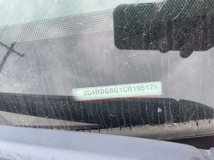 2012-dodge-caravan-image-14