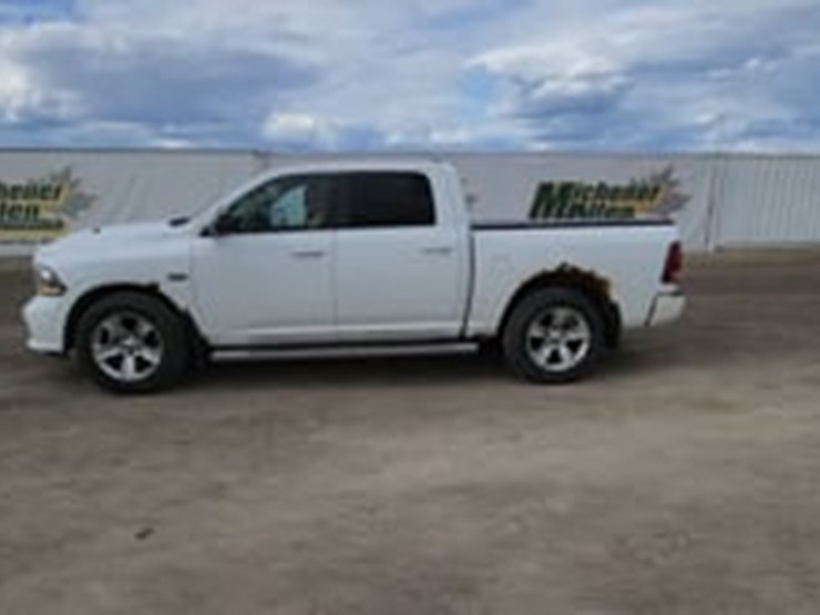 2013-dodge-1500-image-5