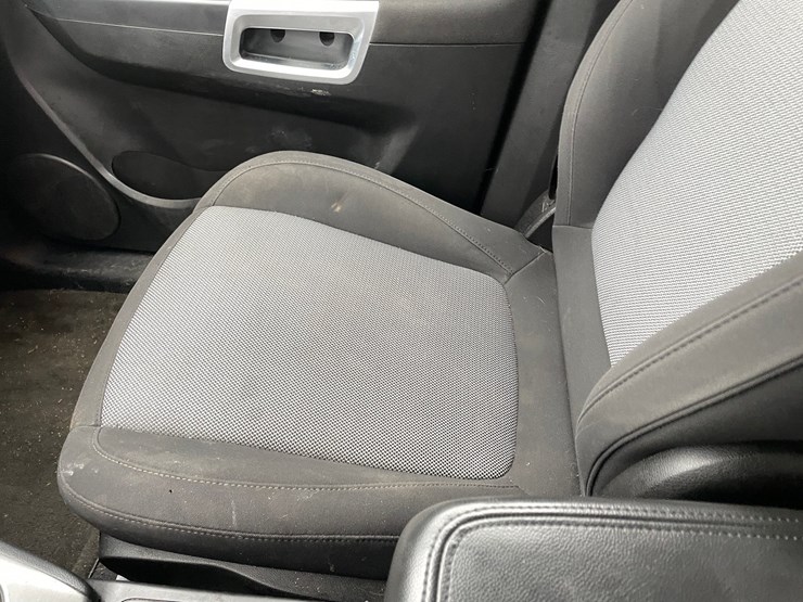 2012-chevrolet-captiva-image-26