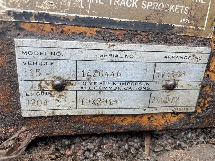 1982-caterpillar-215-image-71