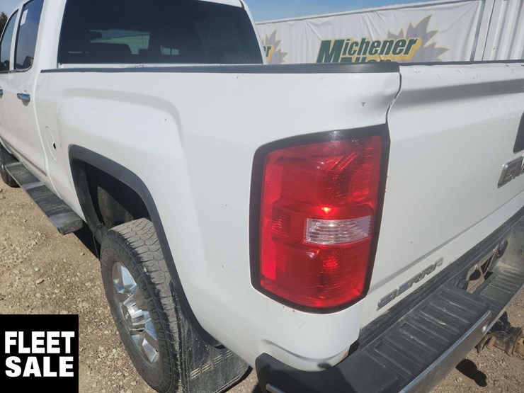 2019-gmc-sierra-2500hd-image-43