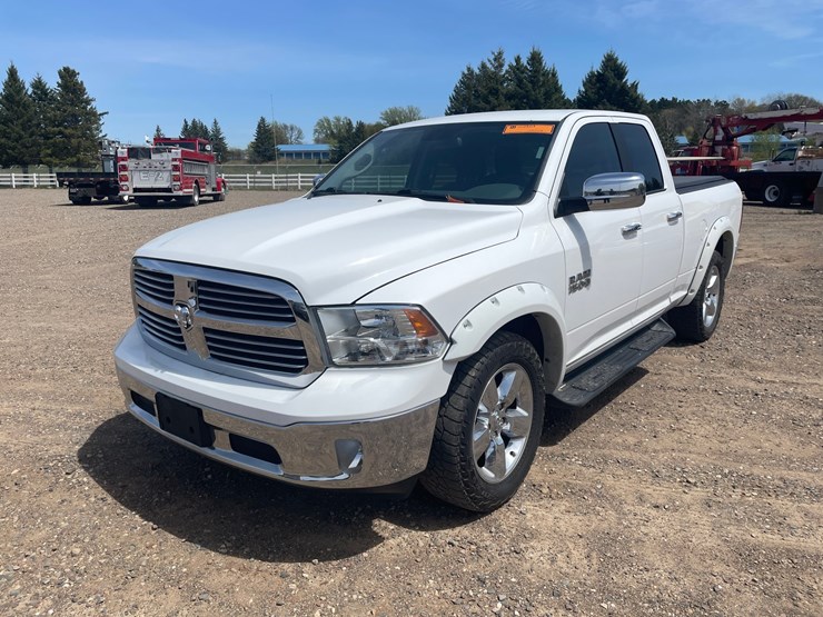 2016-dodge-ram-1500-image-1