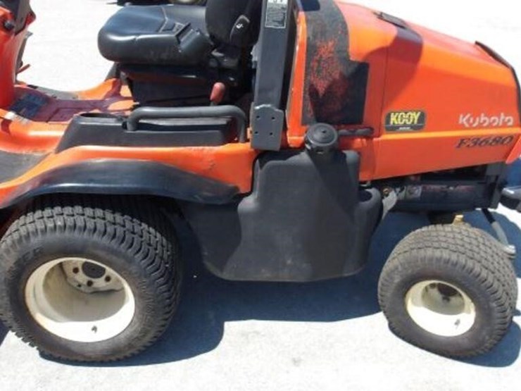2006-kubota-f3680-image-35