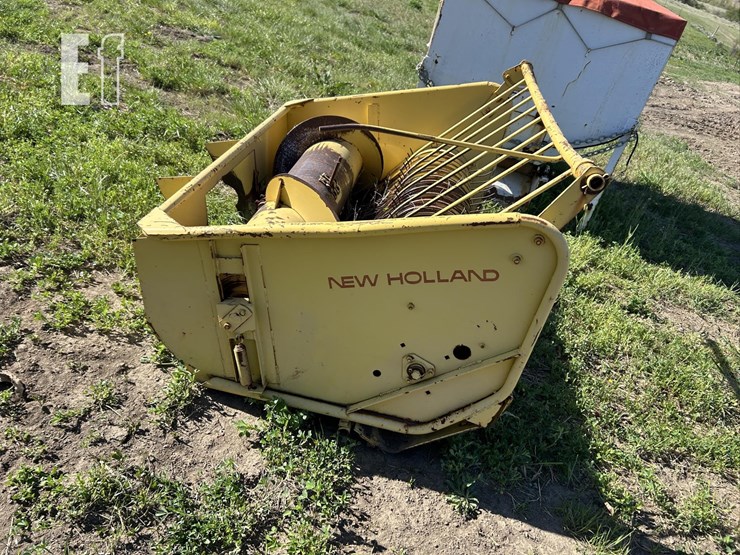 new-holland-717w-image-4