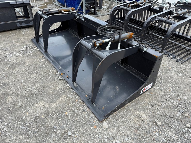 #2037-•-jct-84"-skid-steer-grapple-inv#-49454-image-4