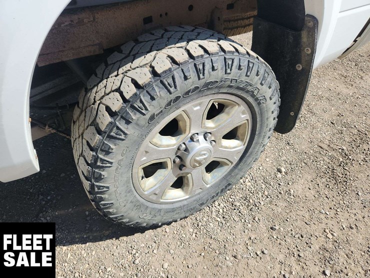 2014-dodge-2500-image-14