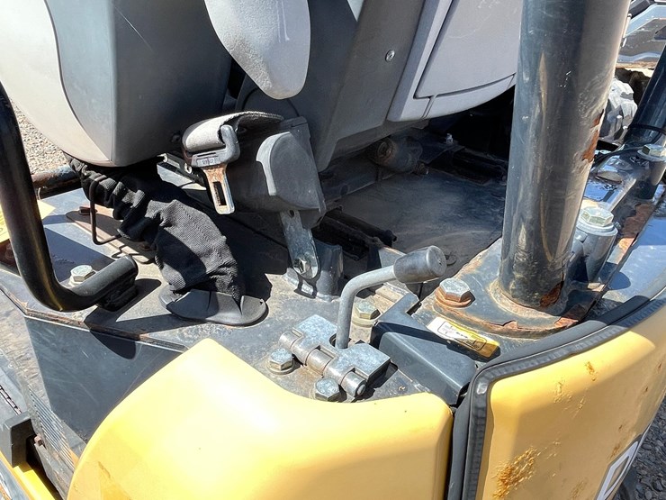 deere-17g-image-24
