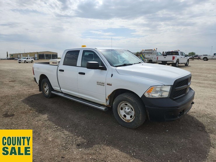2014-dodge-1500-image-2