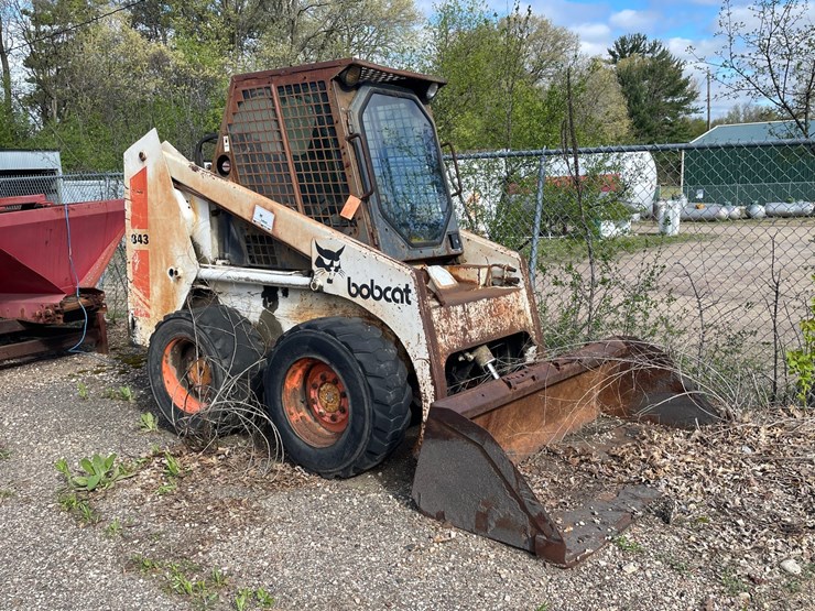 bobcat-843-image-1