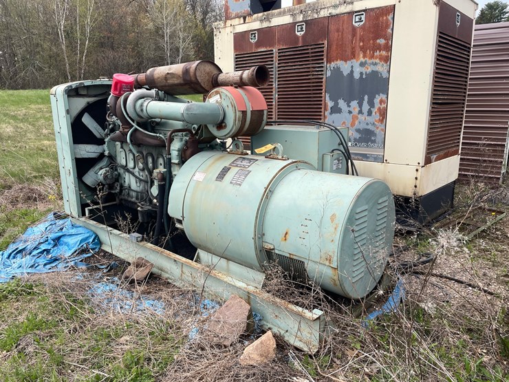 #2820-•-kato-200-kw-generator-(g)-image-1