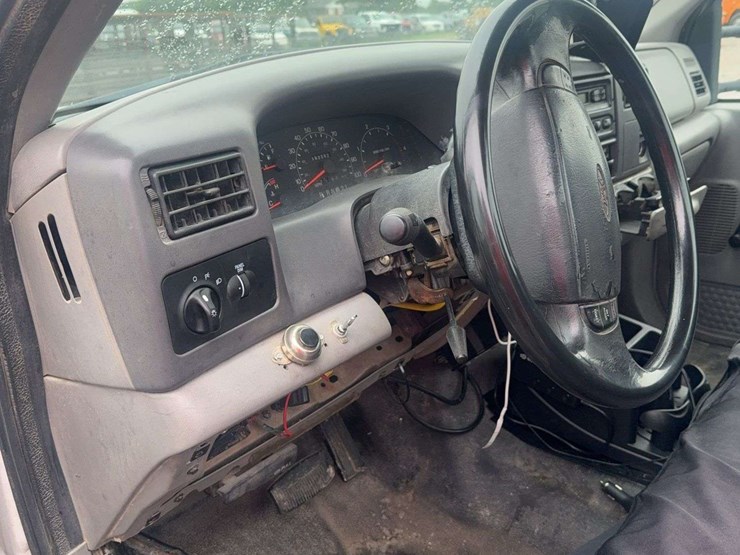 2000-ford-f550-image-8