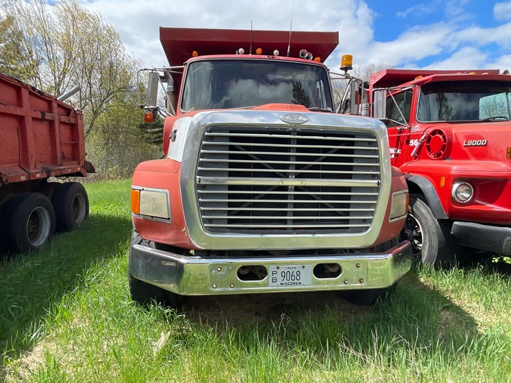 1989-ford-l9000-image-2