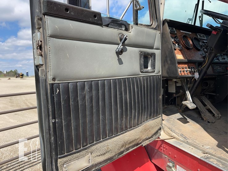 2000-kenworth-t800-image-55