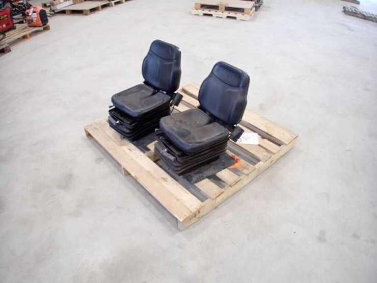 qty-of-(2)-cobo-tractor-seats-image-6