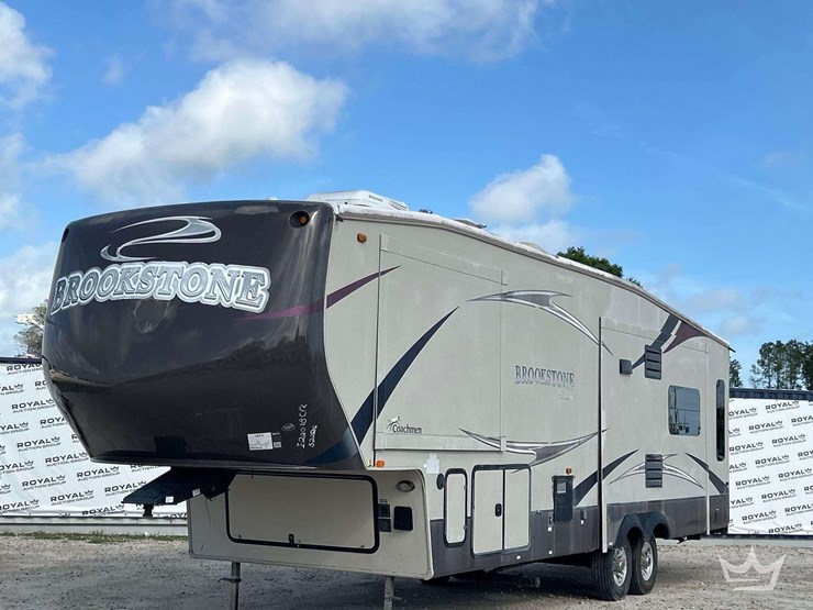 2013-forest-rive-brookstone-310ls-5th-wheel-t/a-travel-trailer-image-1