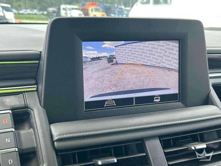 2024-chevrolet-tahoe-image-18