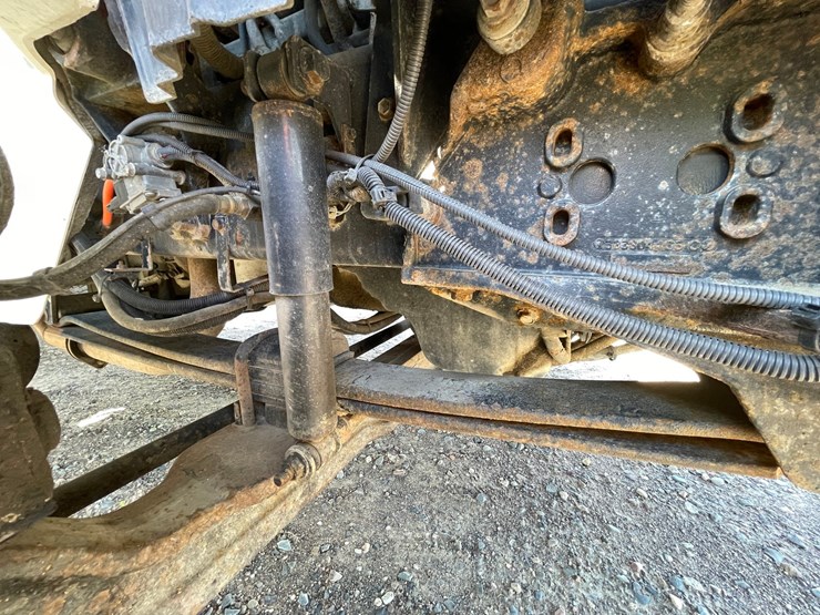 2013-international-durastar-4400-image-23