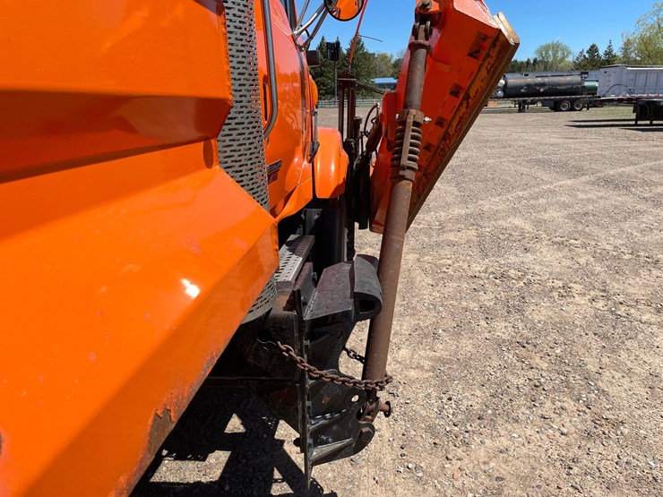 #1315-•-2008-sterling-dump-truck-(has-mn-title)-image-18